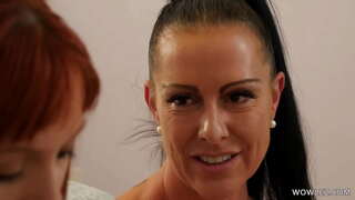 Matang Lesbian Rakan-Rakan Setelah Seks Untuk Yang Pertama Masa