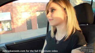 18-летняя Сильвия голая вокруг Линкольна, Небраска