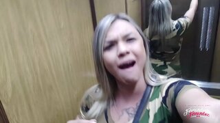 Hot chick pik zuigen, en vriend, d. Hot chick pik zuigen, en vriend, d.