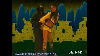 Tanner Mayes in een sexy video game immoreel kumbat